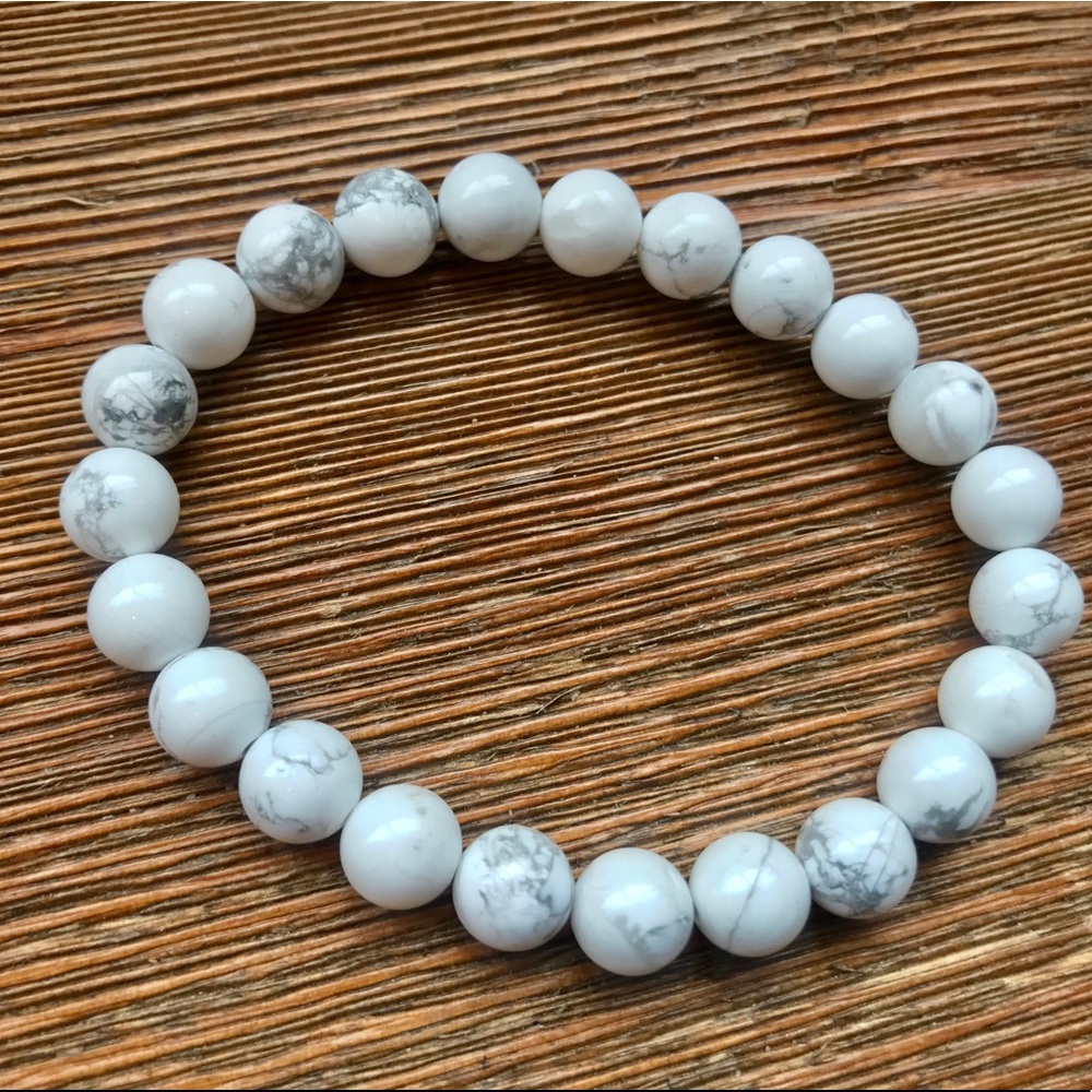 White marble beaded bracelet